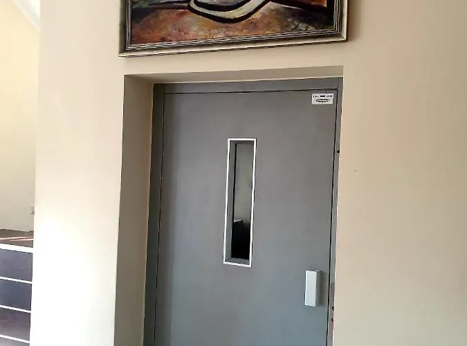 Felix فندق مبيت وإفطار