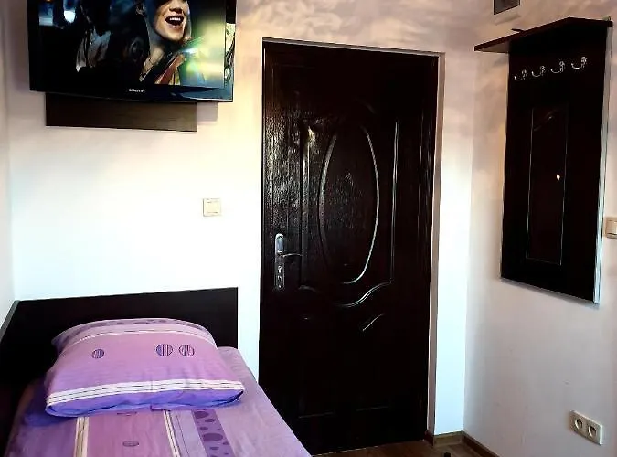 Felix فندق مبيت وإفطار 3*