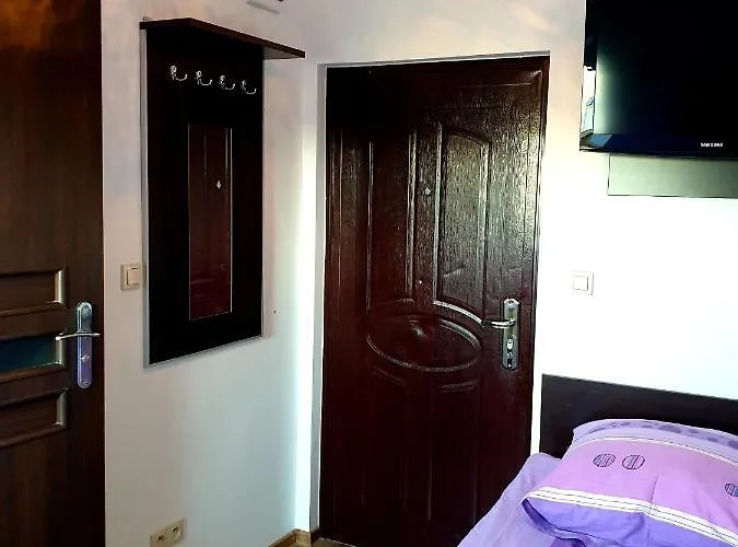 فندق مبيت وإفطار Felix 3*